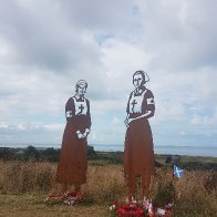 Nurses killed on 6 June 1944.jpg