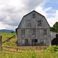 Virginia barn.jpg